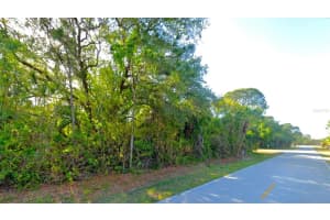 498 Overbrook St, PORT CHARLOTTE