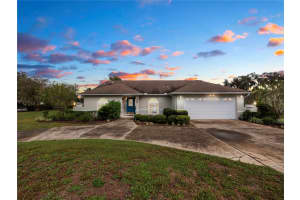 143 W Socrum Loop Rd, LAKELAND
