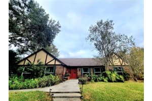 802 Tomahawk Trl, BRANDON