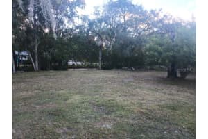 10020 Linda St, GIBSONTON