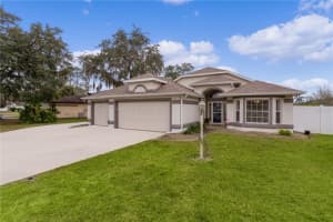 11506 Lake Dr, LEESBURG