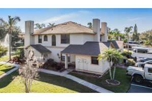 6 Emerald Bay Dr, OLDSMAR