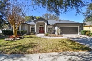 2212 Heritage Crest Dr, VALRICO