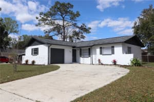 509 Robin Hill Cir, BRANDON
