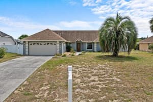 5625 Mandarin Ct, DAVENPORT