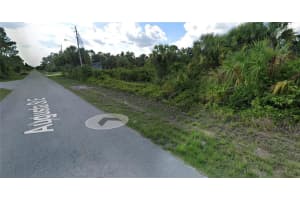 1251 Augusta St E, LEHIGH ACRES