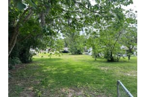 5540 8th St, ZEPHYRHILLS
