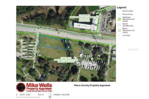 4240 Loury Dr, WESLEY CHAPEL