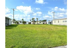 256 Hibisco Dr, NORTH PORT 256 Hibisco Dr, NORTH PORT