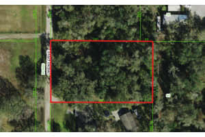 Owens Dr, ZEPHYRHILLS