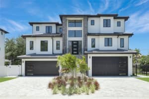 6012 Kipps Colony Dr E, GULFPORT