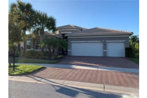 16015 Cape Coral Dr, WIMAUMA
