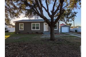 1032 W Berry Ave, TAMPA