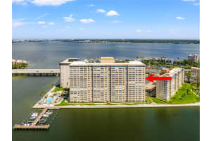 5200 Brittany Dr S #1202, ST PETERSBURG