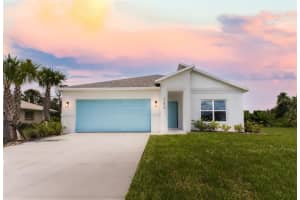 285 Porto Alegre St, PUNTA GORDA
