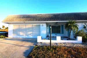 1207 Lakehouse Ct #1207, SUN CITY CENTER