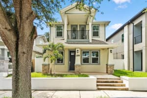 2136 W Beach St, TAMPA