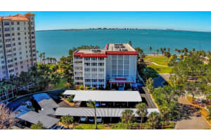 1100 Imperial Dr #408, SARASOTA
