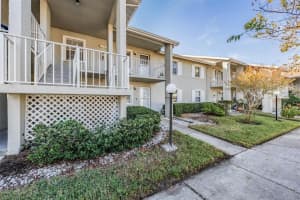 1435 Millstream Ln #202, DUNEDIN