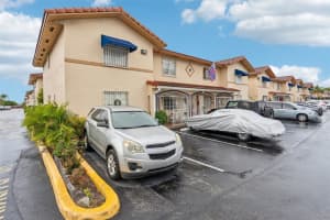 2208 W 74 St #102-21, HIALEAH