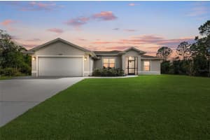 7737 Minardi St, NORTH PORT
