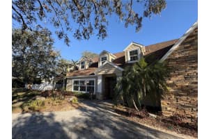 307 Harbor View Ln, LARGO