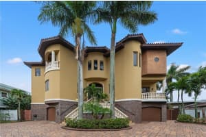 7802 Causeway Blvd S, ST PETERSBURG