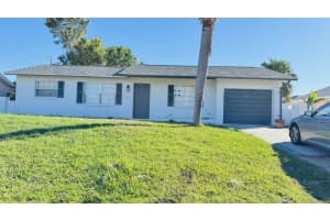 6974 Spinnaker Blvd, ENGLEWOOD