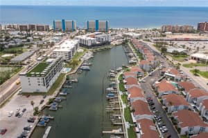 320 Medallion Blvd #d, MADEIRA BEACH