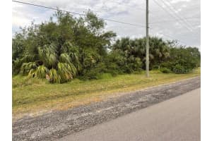 2182 Madden Ave Sw, PALM BAY