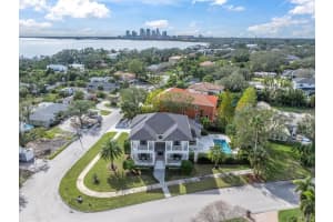 200 Cordova Blvd Ne, ST PETERSBURG