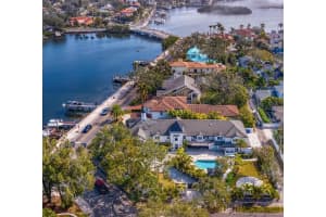 2186 Coffee Pot Blvd Ne, ST PETERSBURG