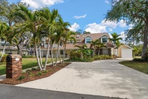 10635 Huston Ln, LARGO