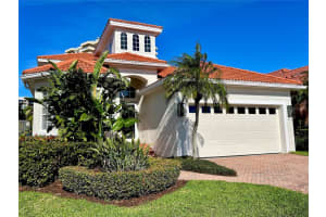 1616 Sand Key Estates Ct, CLEARWATER BEACH