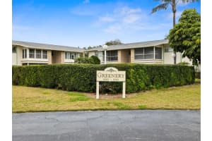8303 Bardmoor Blvd #105, SEMINOLE