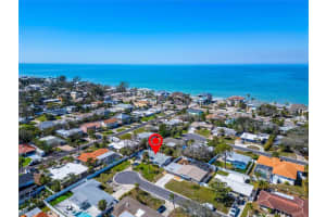 920 Spruce Dr, BELLEAIR BEACH