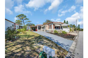 807 Saint Charles Dr, TARPON SPRINGS