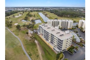 1200 Country Club Dr #3303, LARGO