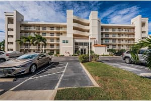 6021 Bahia Del Mar Cir #540, ST PETERSBURG