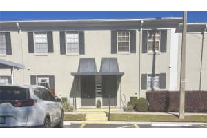 689 Lake Howard Dr Nw #1e, WINTER HAVEN