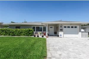 715 44th Ave Ne, ST PETERSBURG