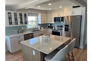 555 Gulf Way #5n, ST PETE BEACH
