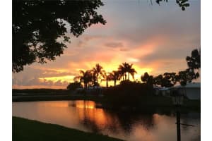 1002 Pussywillow Ln, BRADENTON