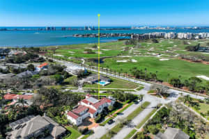 1102 Palm View Ave, BELLEAIR
