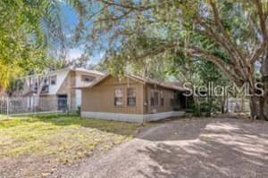 7420 Bay Dr, TAMPA