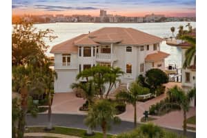 6130 Kipps Colony Dr W, GULFPORT