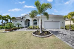 706 Manns Harbor Dr, APOLLO BEACH
