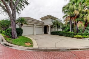 905 Mooring Cir, TAMPA