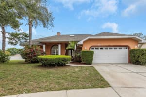 8827 Helmsly Ln, HUDSON