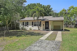 249 41st Ave Ne, ST PETERSBURG